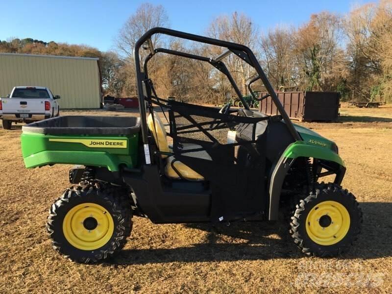 John Deere 560E Haszongépek
