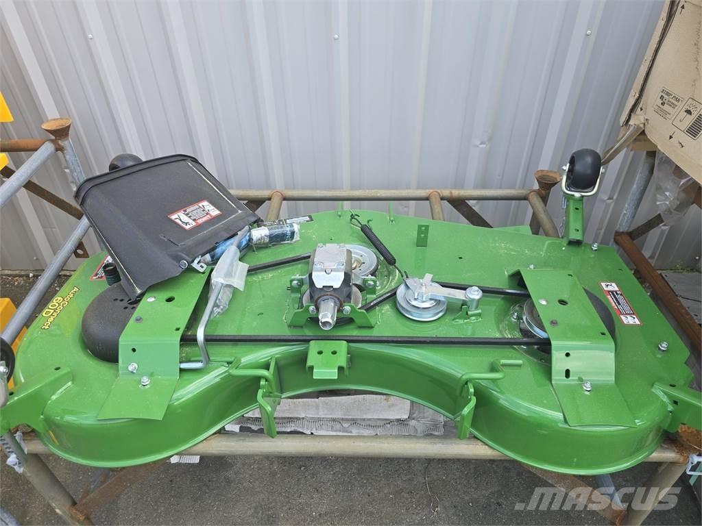 John Deere 60D Ráülős fűnyírók