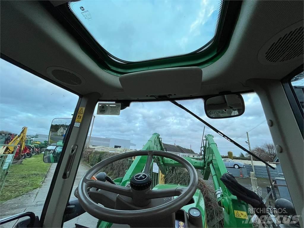 John Deere 6110M Traktorok
