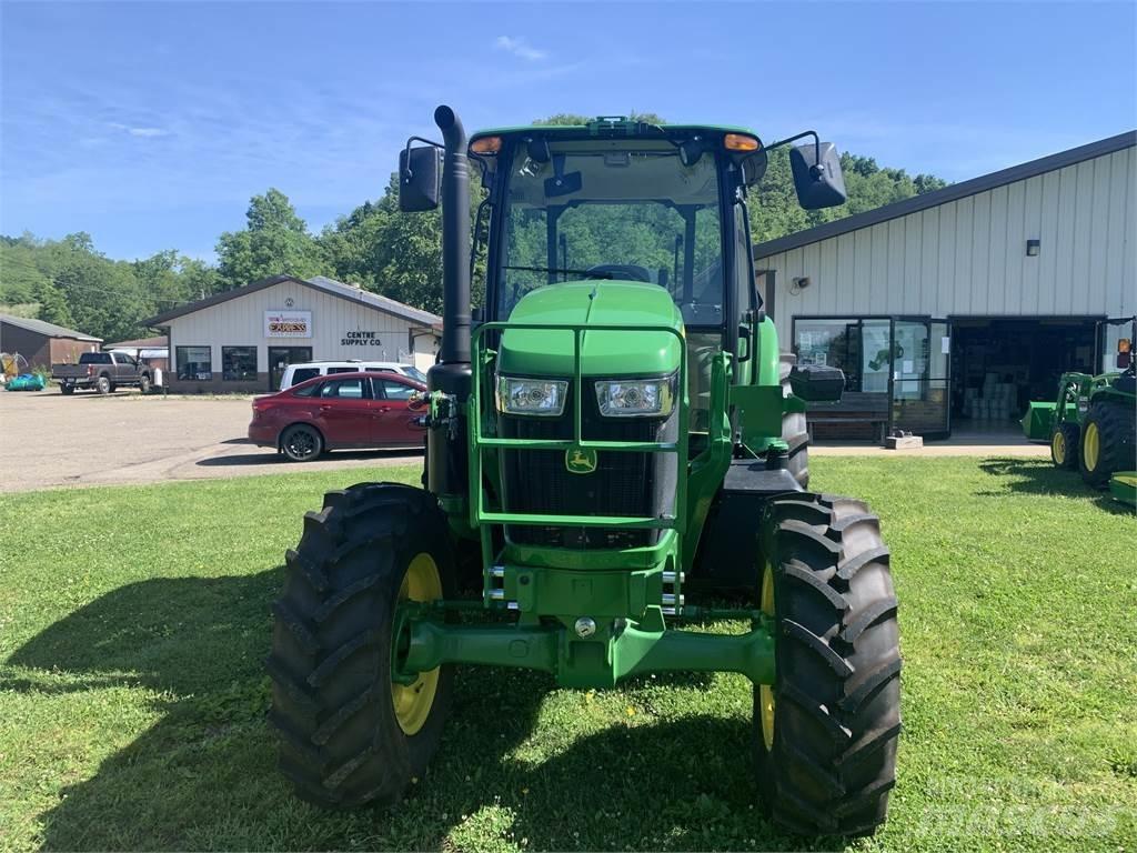 John Deere 6120E Traktorok