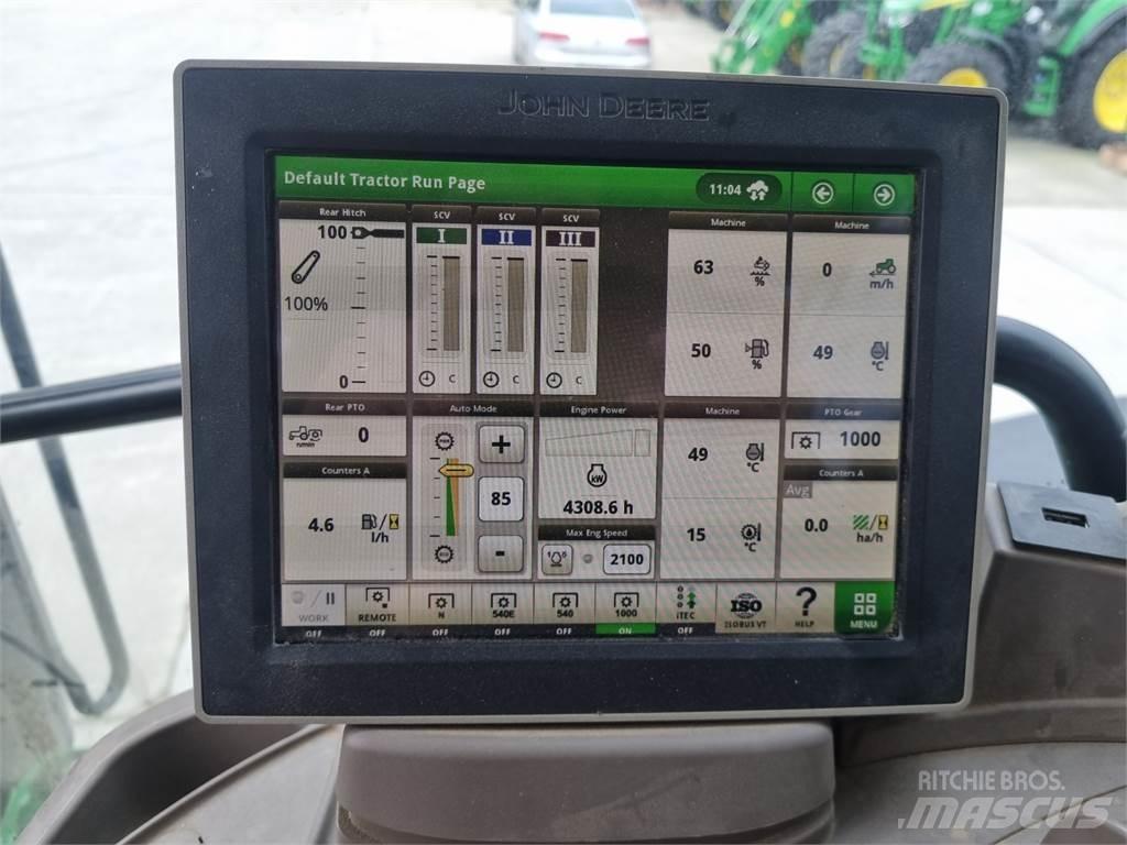 John Deere 6215R Traktorok