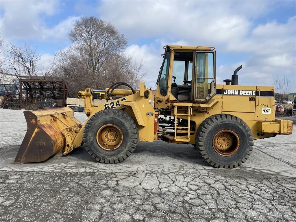 John Deere 624G Gumikerekes homlokrakodók