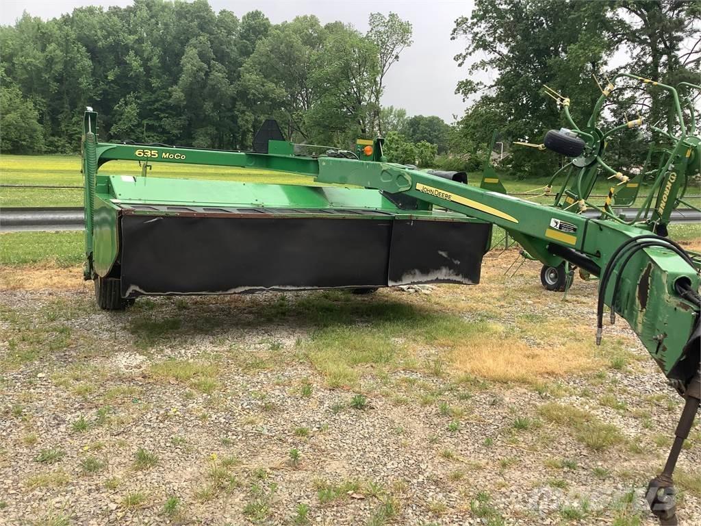 John Deere 635 Öntöző Kaszák