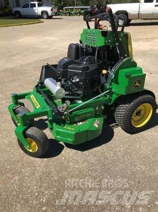 John Deere 636M Ráülős fűnyírók