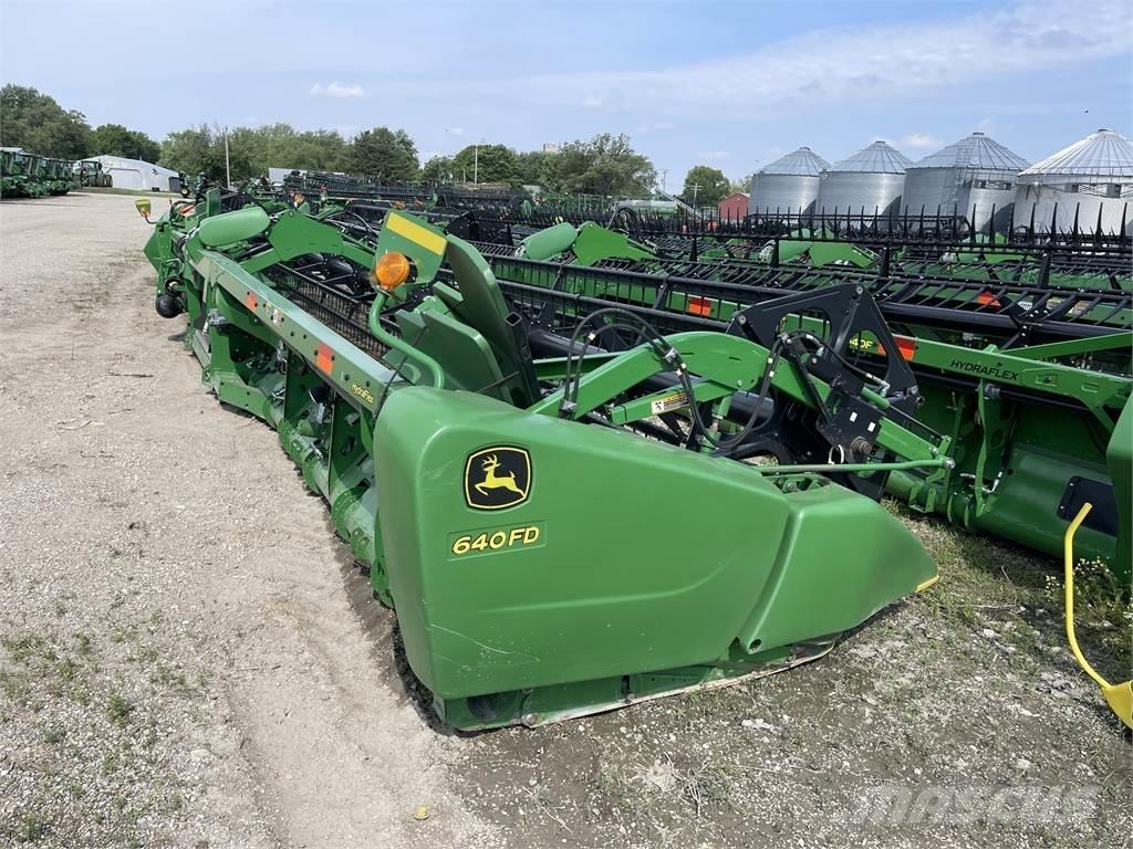 John Deere 640FD Kombájn tartozékok