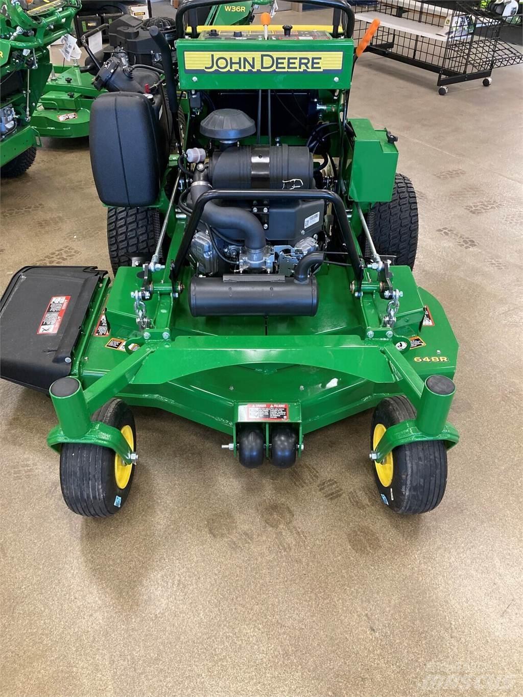 John Deere 648R Ráülős fűnyírók