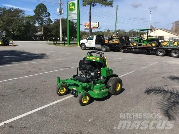 John Deere 648R Ráülős fűnyírók