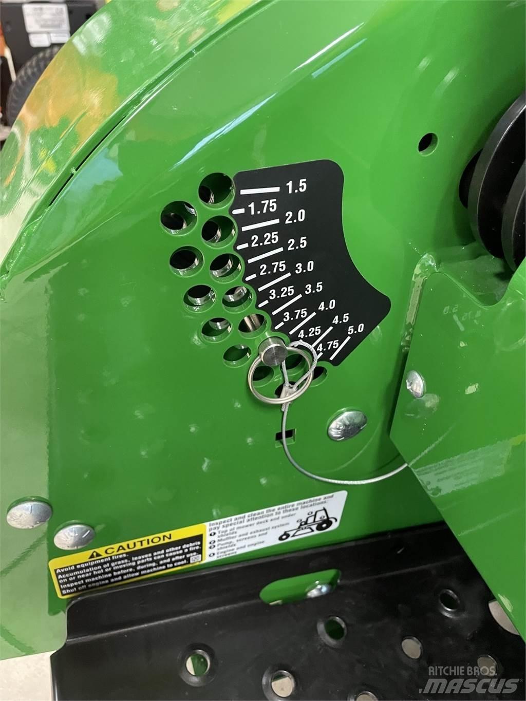 John Deere 661R Ráülős fűnyírók
