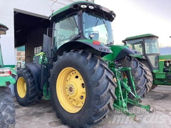 John Deere 7230R Traktorok