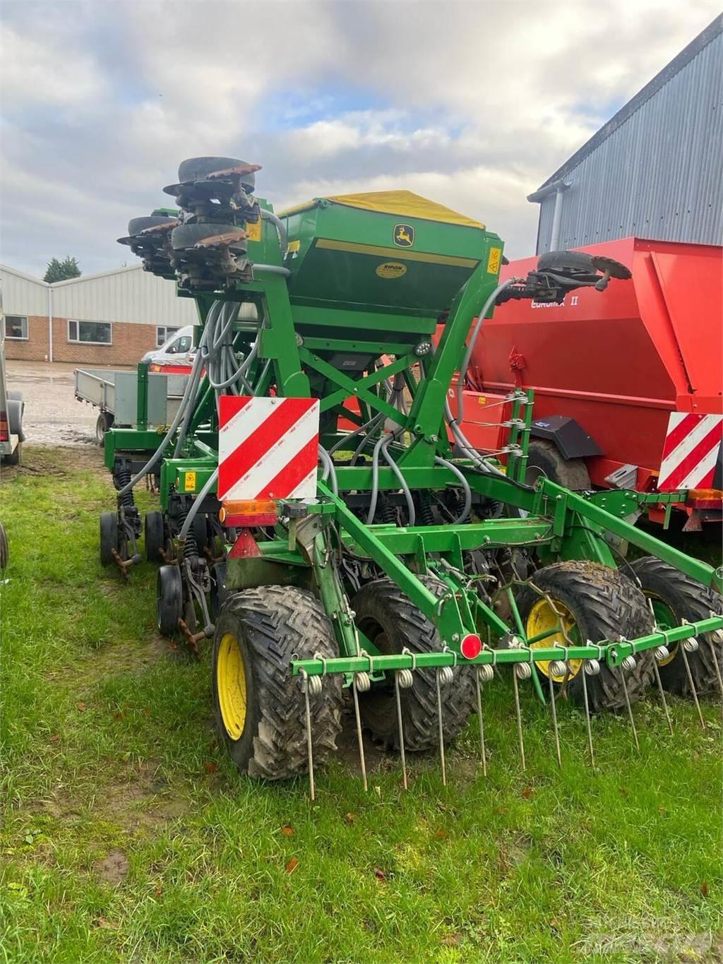 John Deere 750A Sorvetőgép