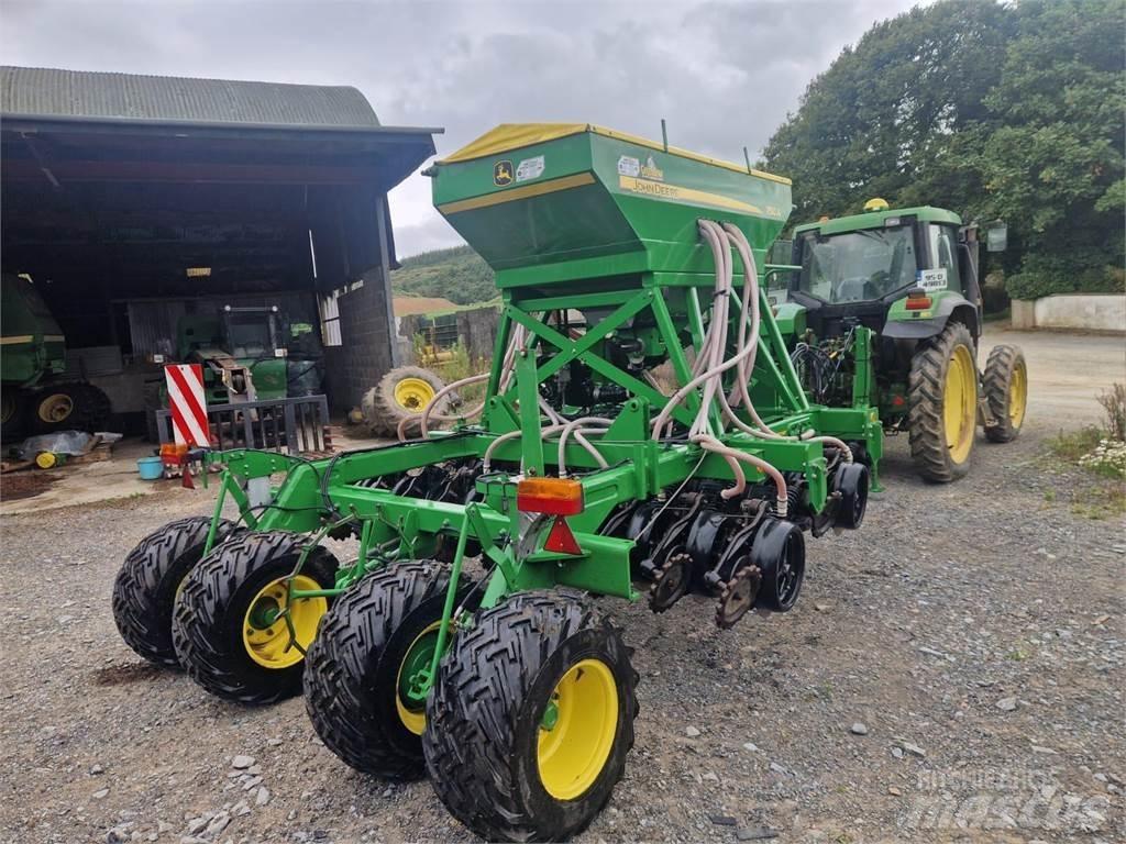 John Deere 750A Sorvetőgép