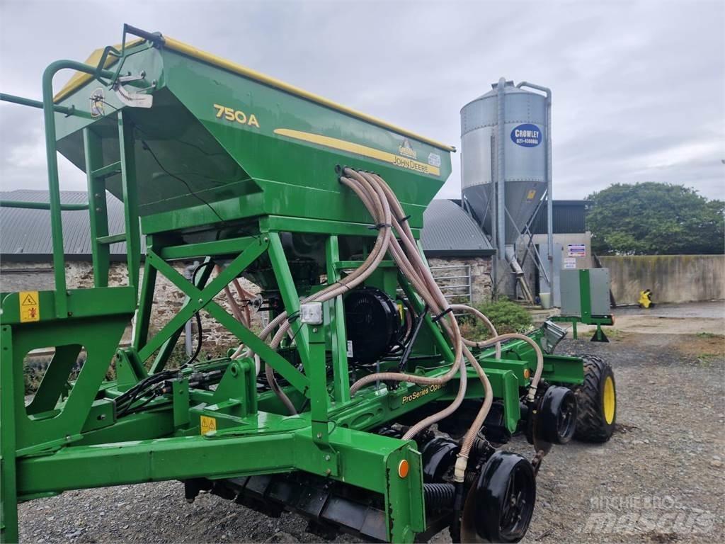 John Deere 750A Sorvetőgép