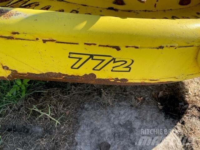 John Deere 772 Egyéb szálastakarmányozási gépek