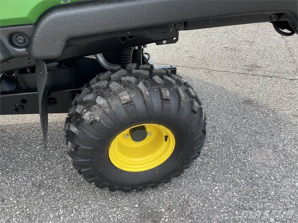 John Deere 815E Haszongépek