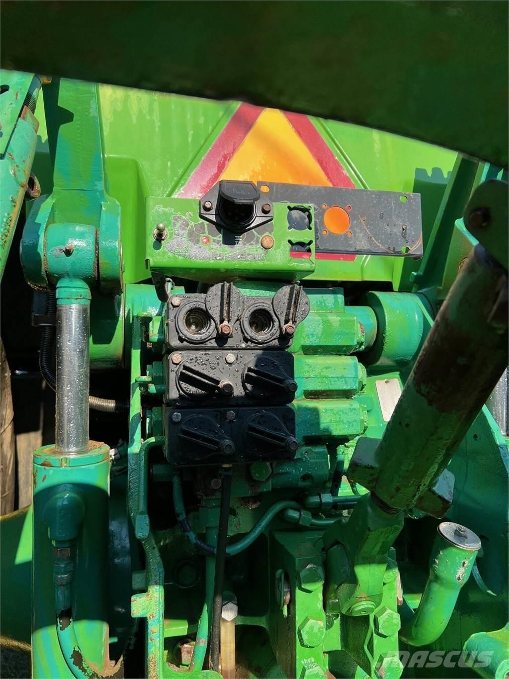 John Deere 8200 Traktorok