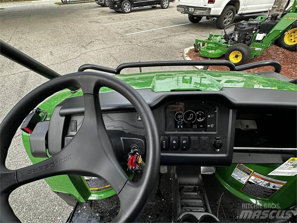 John Deere 855M Haszongépek