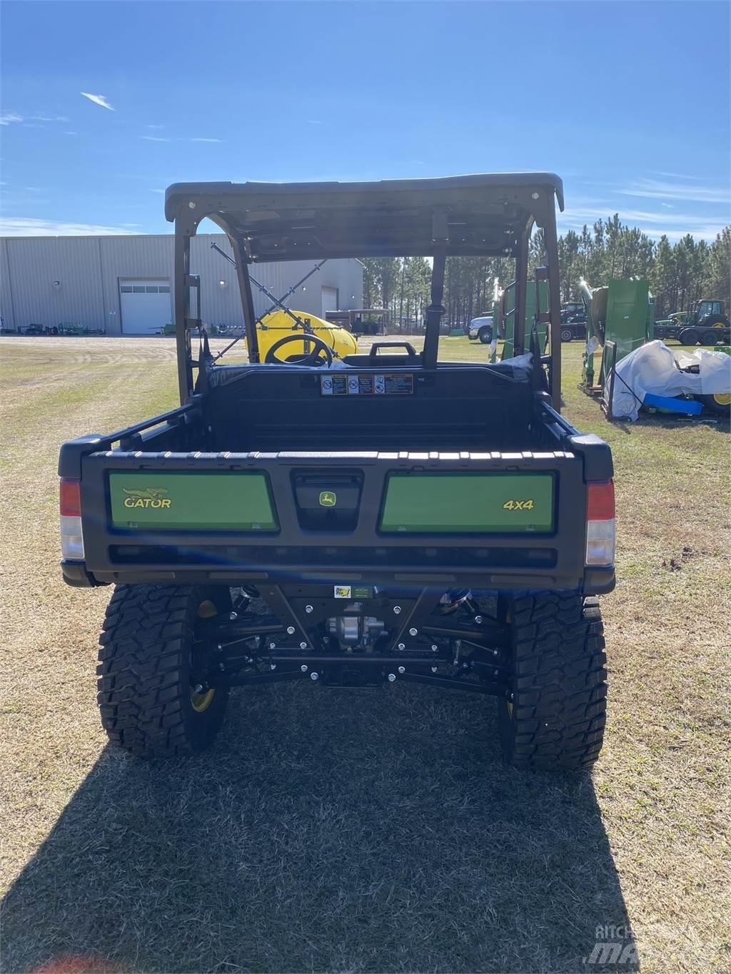John Deere 865M Haszongépek