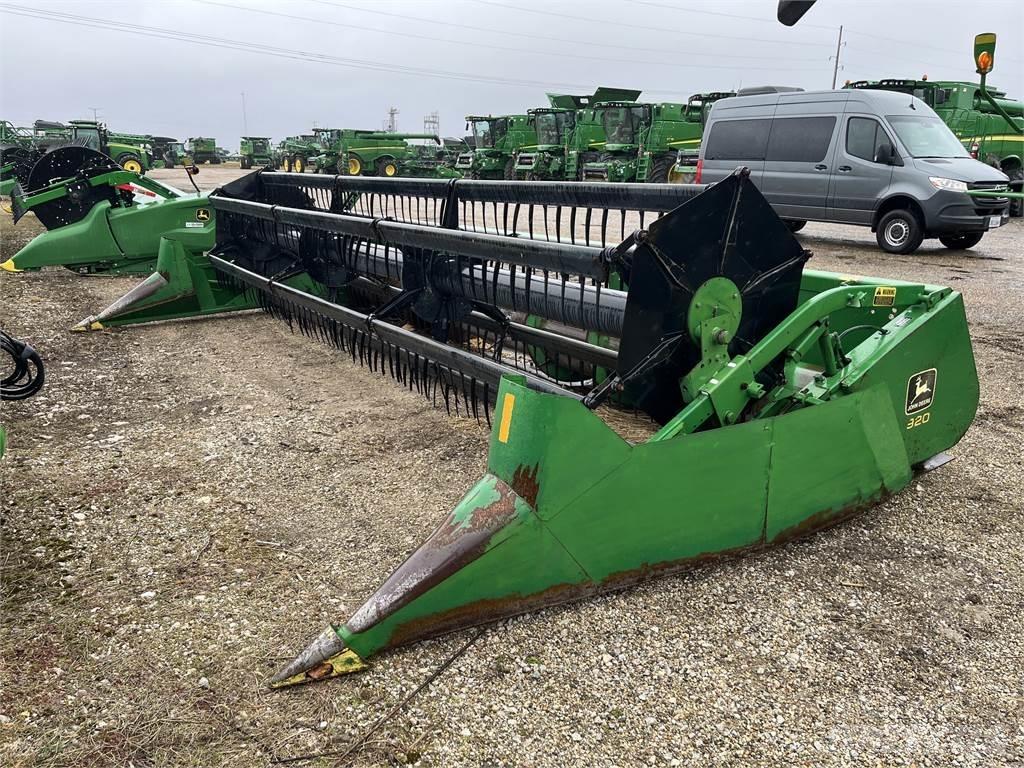 John Deere 920F Kombájn tartozékok