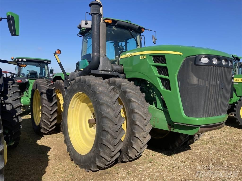 John Deere 9230 Traktorok