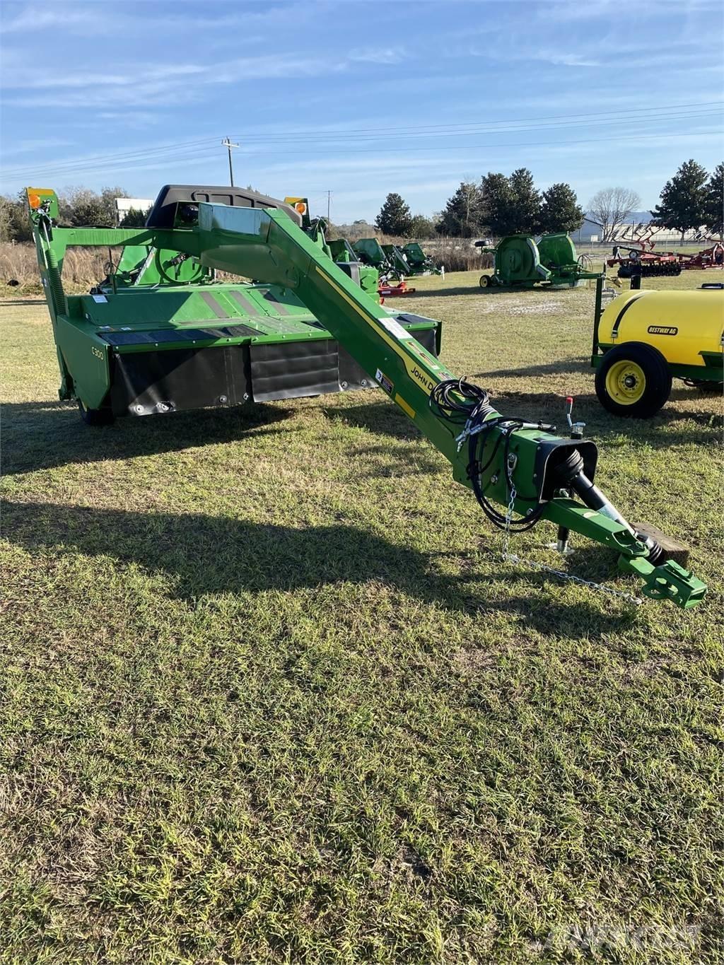 John Deere C300 Öntöző Kaszák