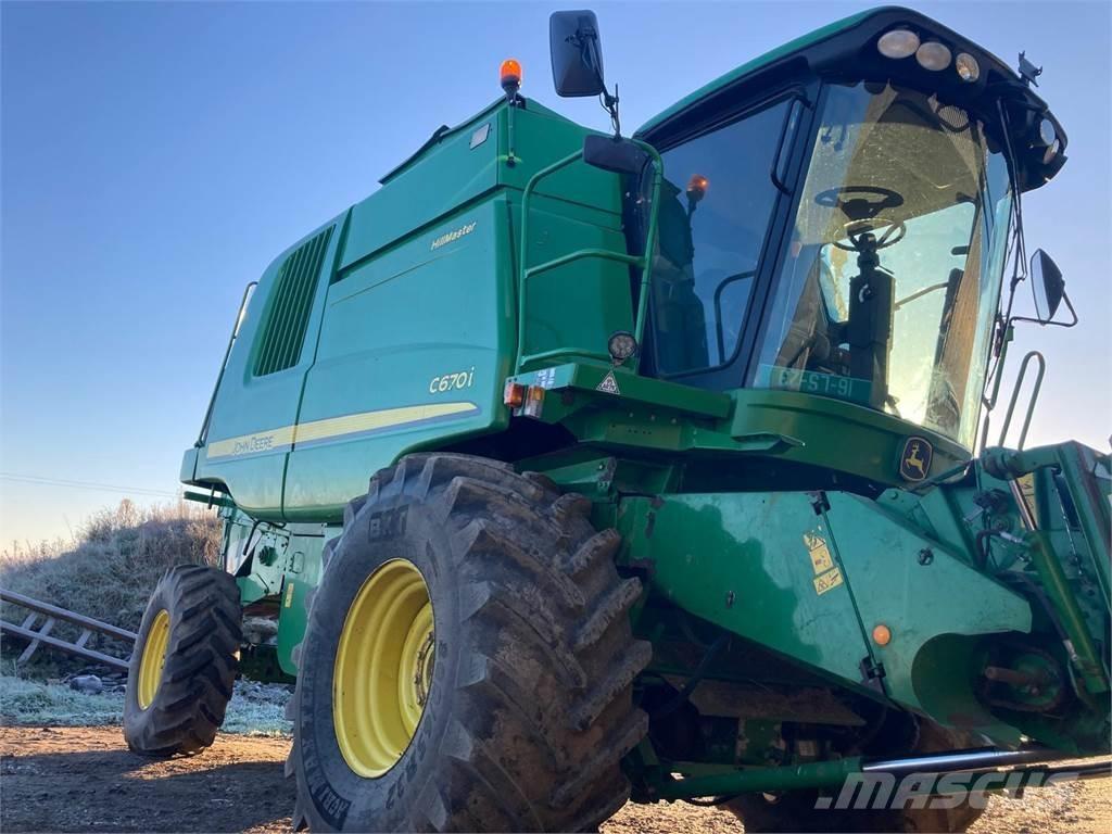 John Deere C670 Kombájnok