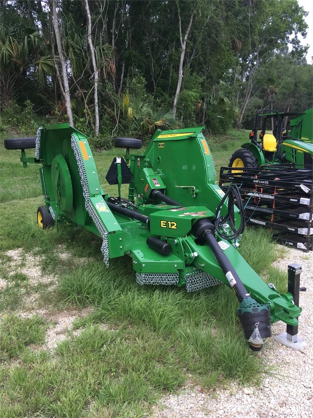 John Deere FC12E Bála aprító, vágó, csomagoló