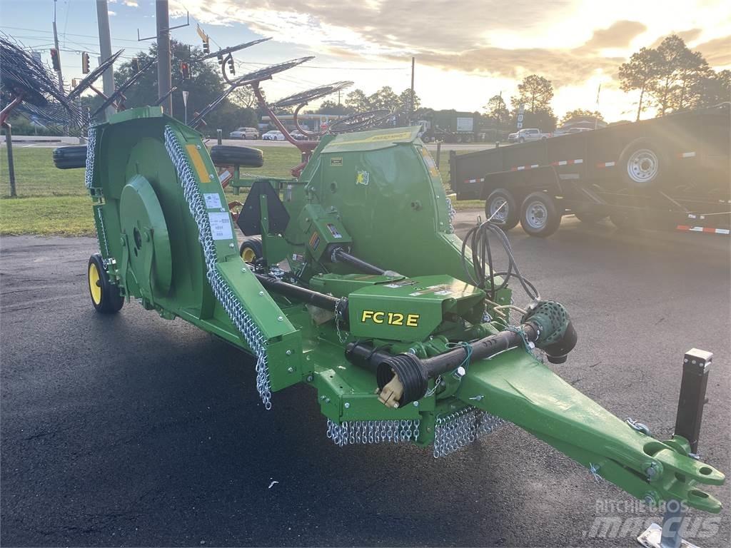 John Deere FC12E Bála aprító, vágó, csomagoló