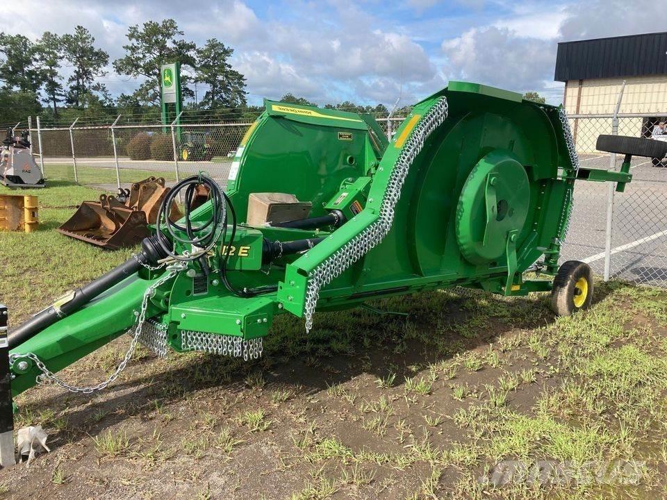 John Deere FC12E Bála aprító, vágó, csomagoló