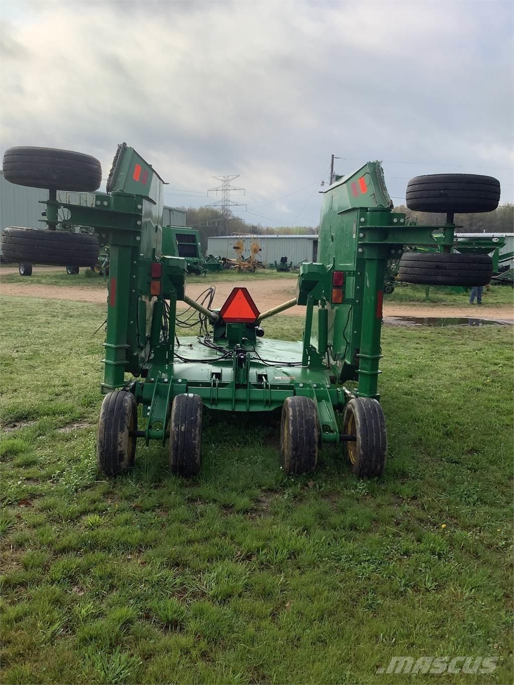 John Deere R20 Bála aprító, vágó, csomagoló