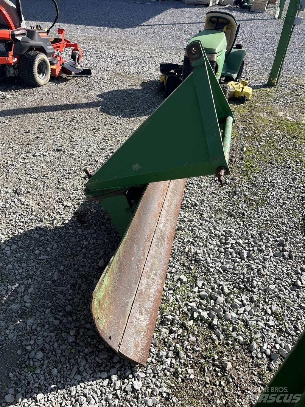 John Deere RB60 Hóeltakarítók