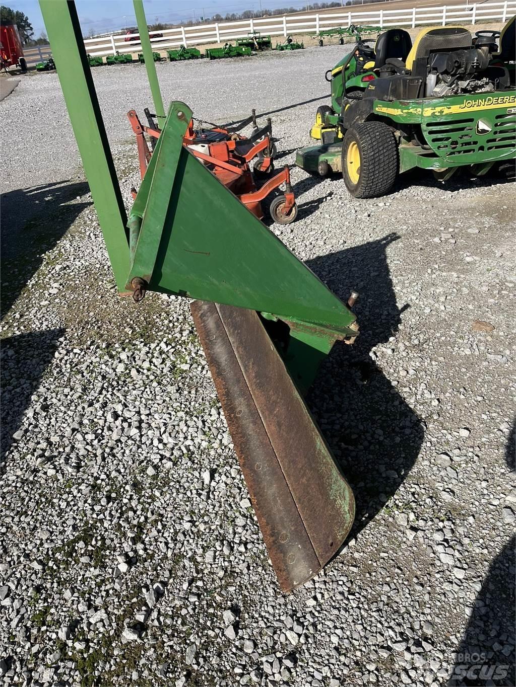 John Deere RB60 Hóeltakarítók
