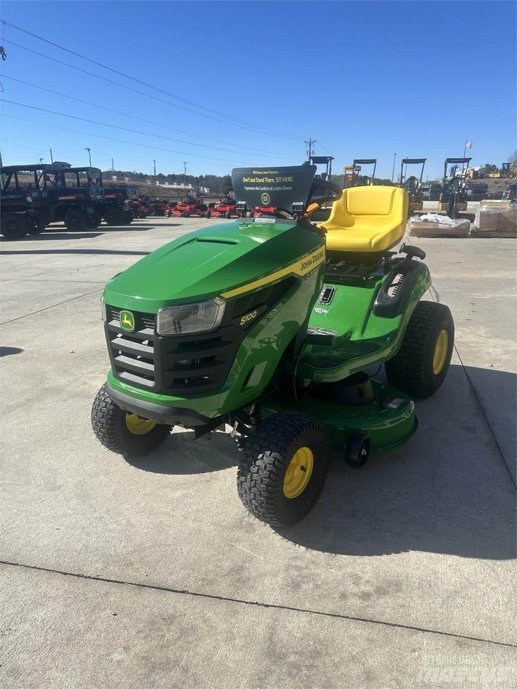 John Deere S100 Ráülős fűnyírók