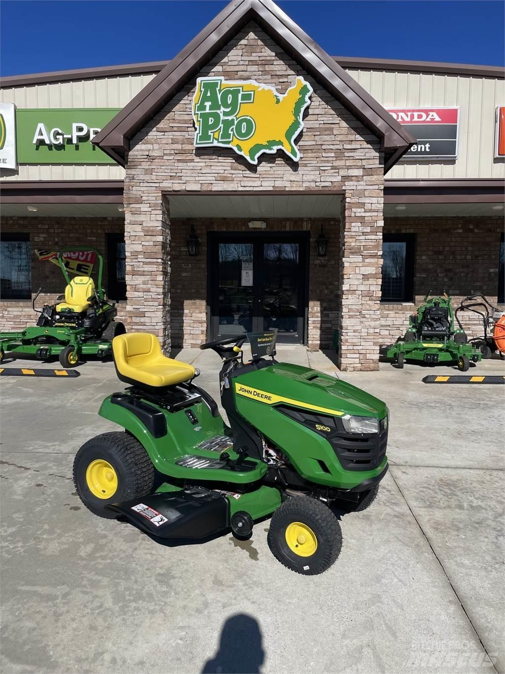 John Deere S100 Ráülős fűnyírók