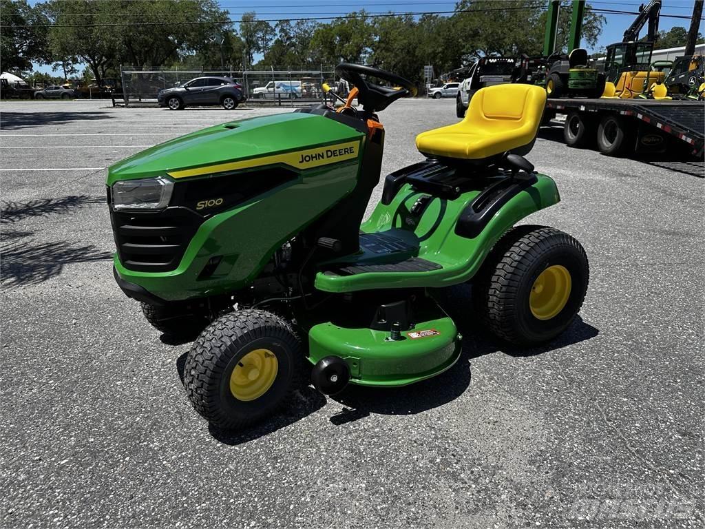 John Deere S100 Ráülős fűnyírók