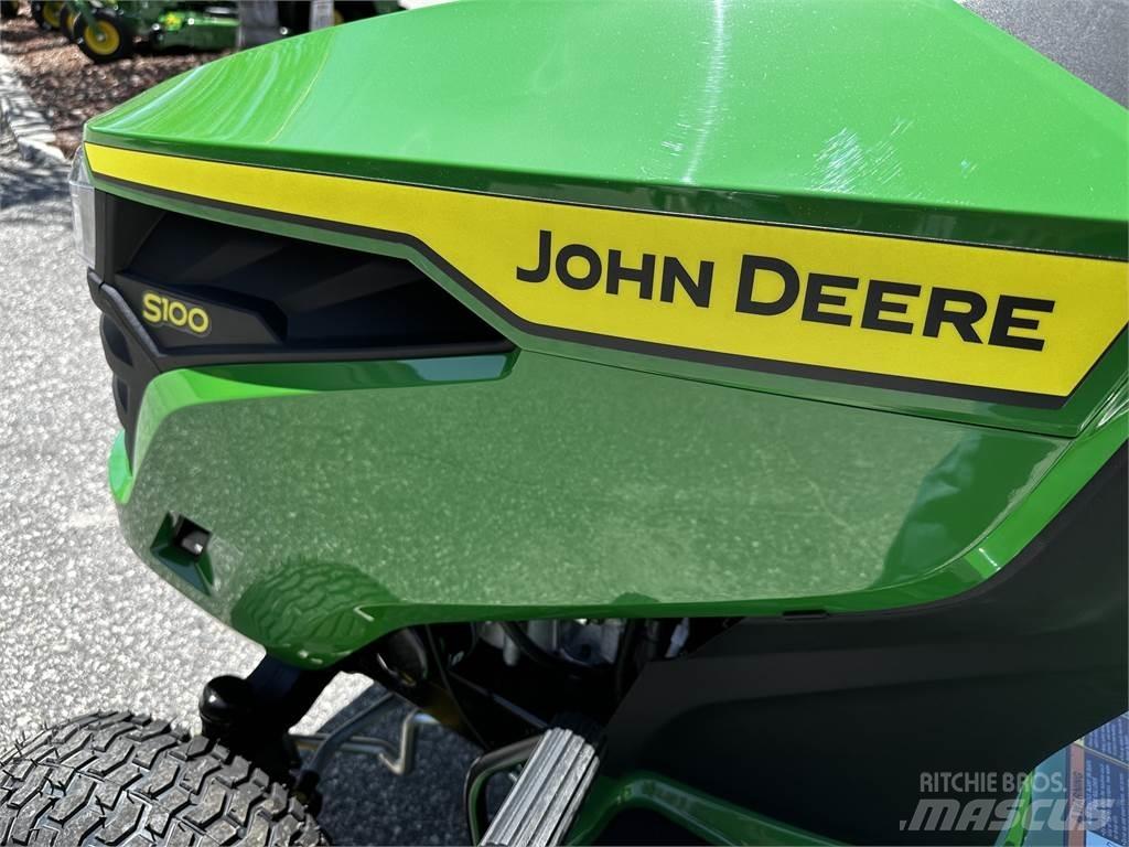 John Deere S100 Ráülős fűnyírók