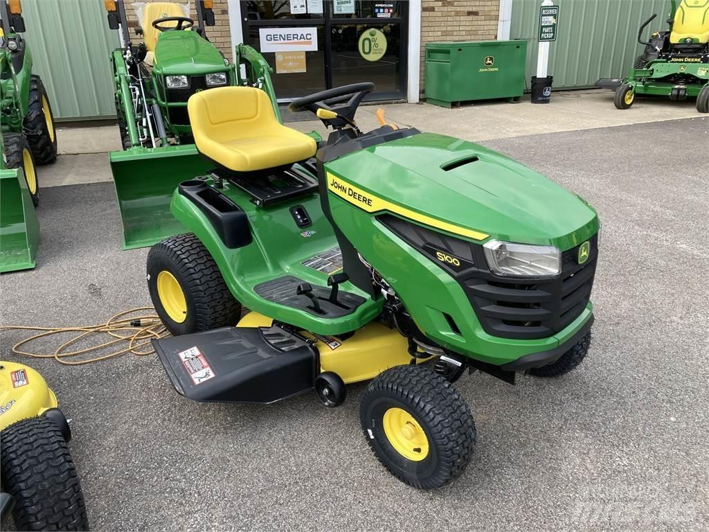 John Deere S100 Ráülős fűnyírók