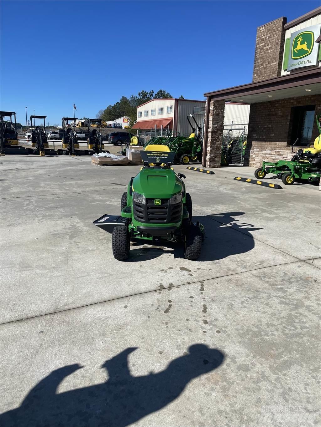 John Deere S110 Ráülős fűnyírók