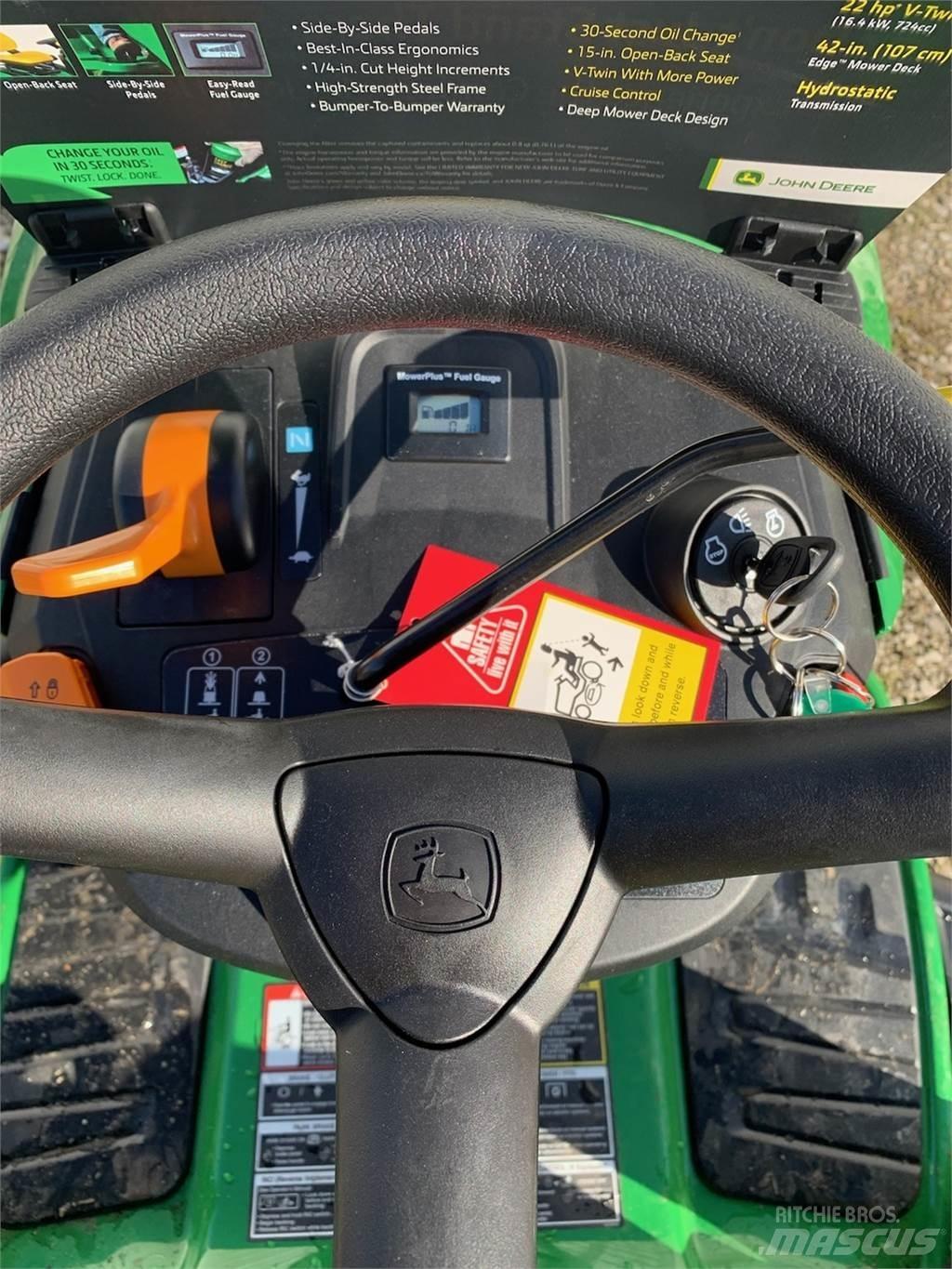 John Deere S120 Ráülős fűnyírók