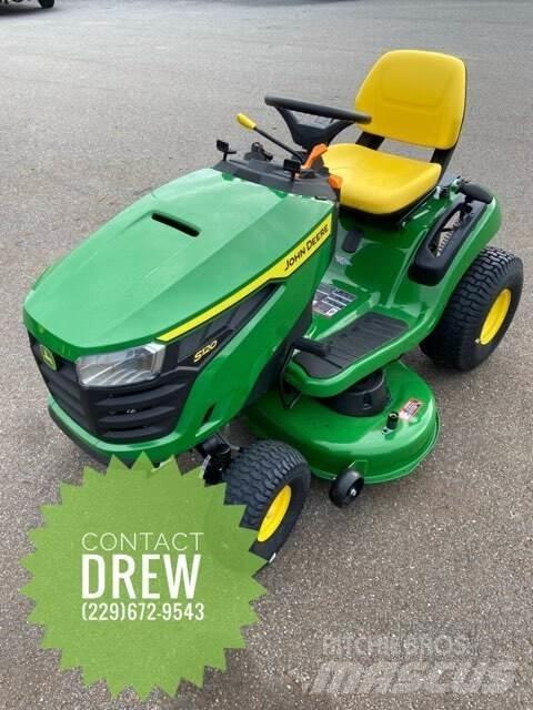John Deere S120 Ráülős fűnyírók