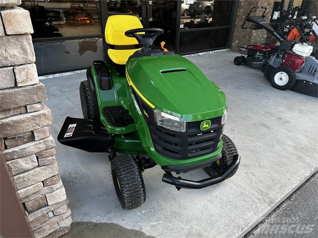 John Deere S130 Ráülős fűnyírók