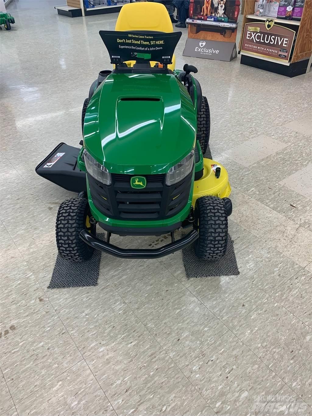 John Deere S130 Ráülős fűnyírók