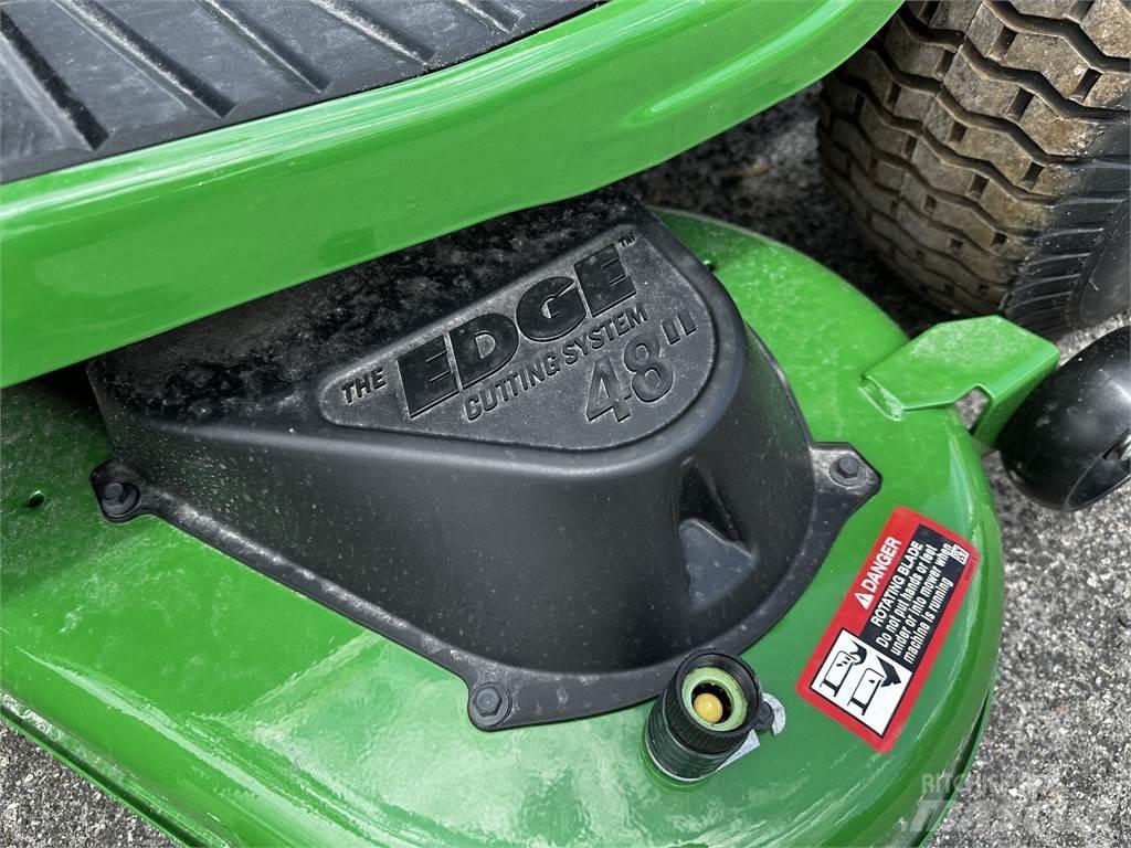 John Deere S140 Ráülős fűnyírók