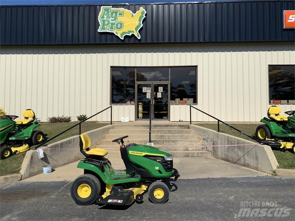 John Deere S140 Ráülős fűnyírók