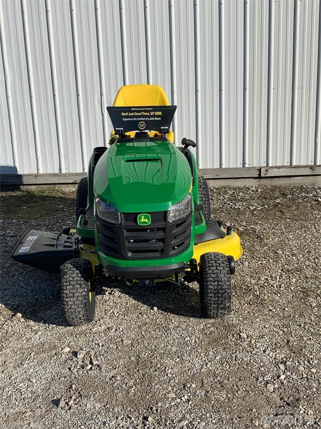 John Deere S140 Ráülős fűnyírók