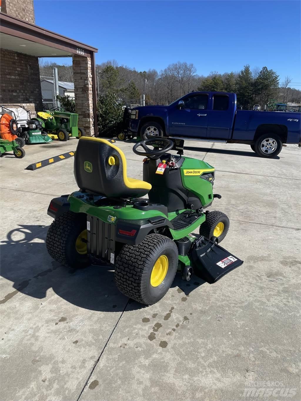 John Deere S160 Kompakt traktorok