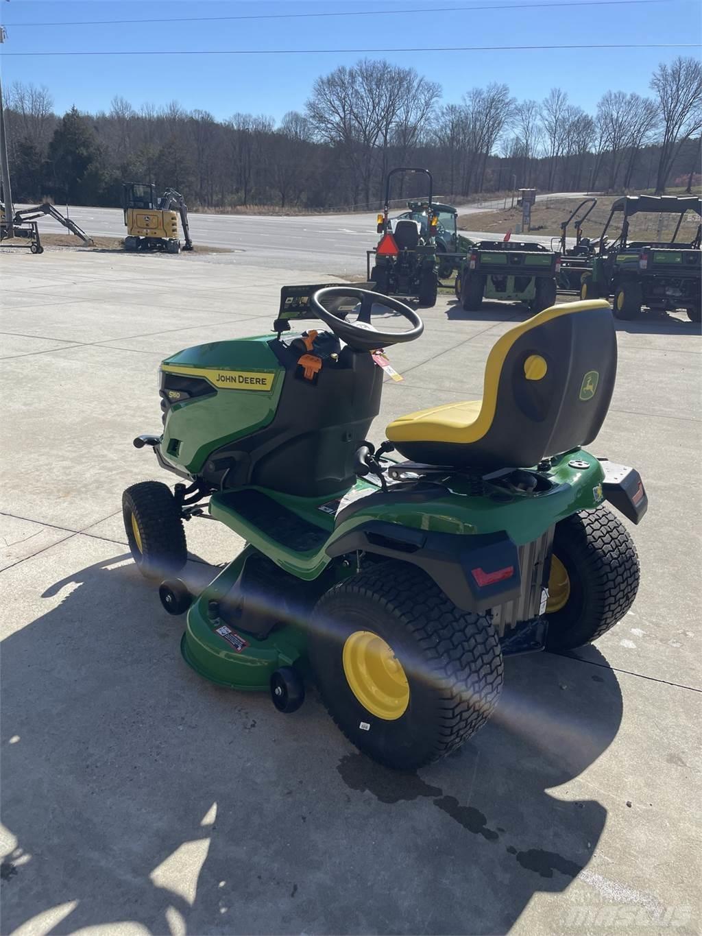 John Deere S160 Kompakt traktorok