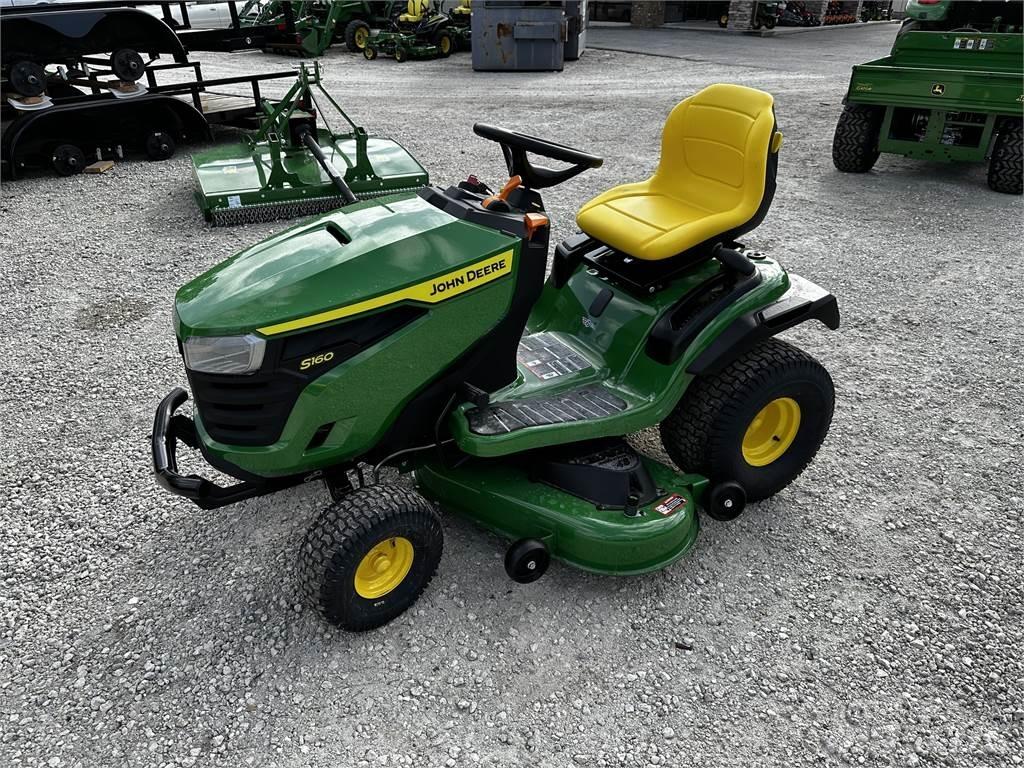 John Deere S160 Kompakt traktorok
