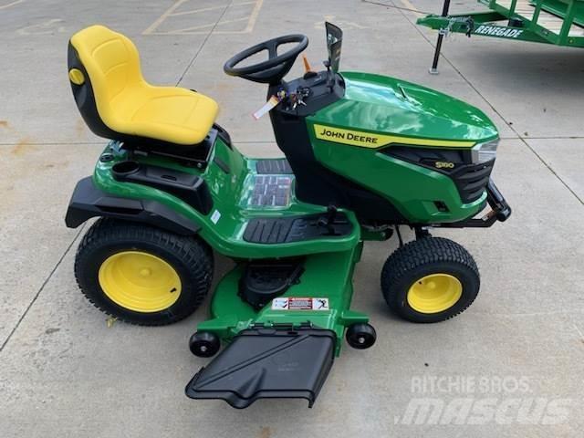 John Deere S180 Kompakt traktorok