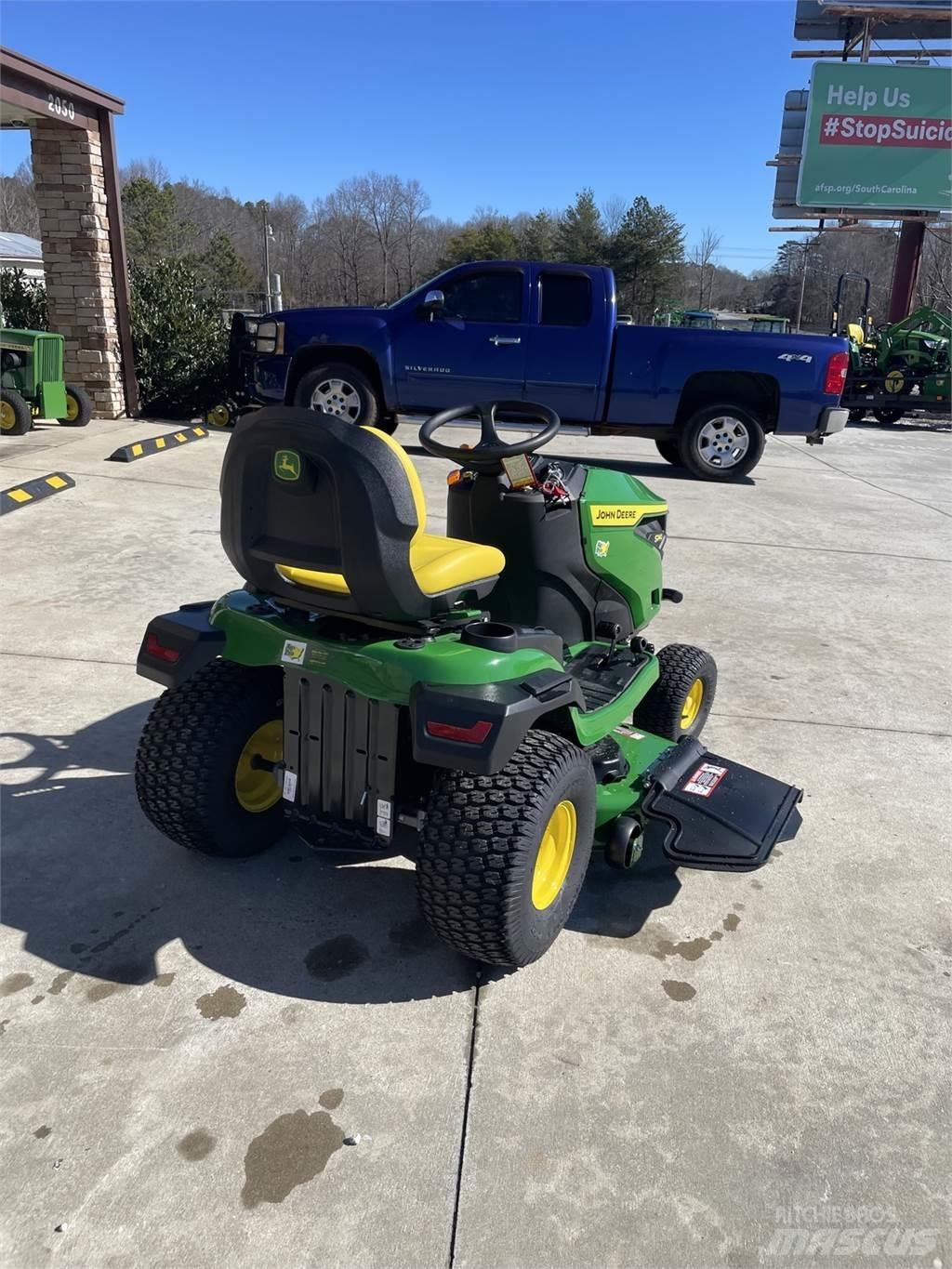 John Deere S240 Kompakt traktorok