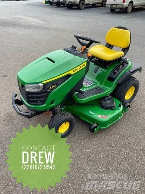 John Deere S240 Kompakt traktorok